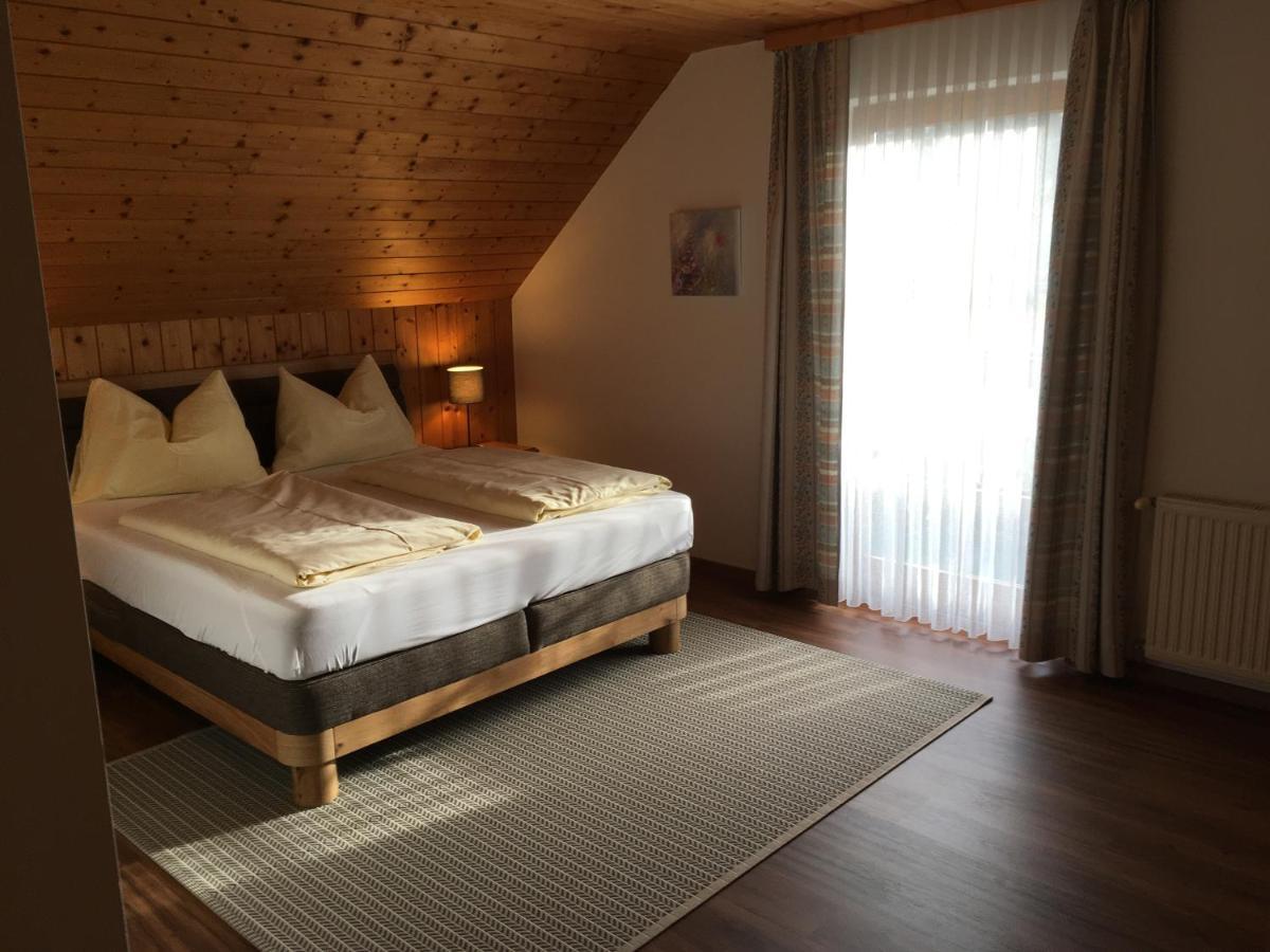 Gerstbreinhof Bed & Breakfast Bad Sankt Leonhard im Lavanttal Bagian luar foto
